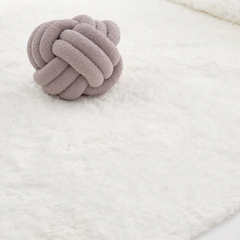 超極厚 50mm！65万針の超高密度織りで作られた高級カーペット（ Purr Fur）